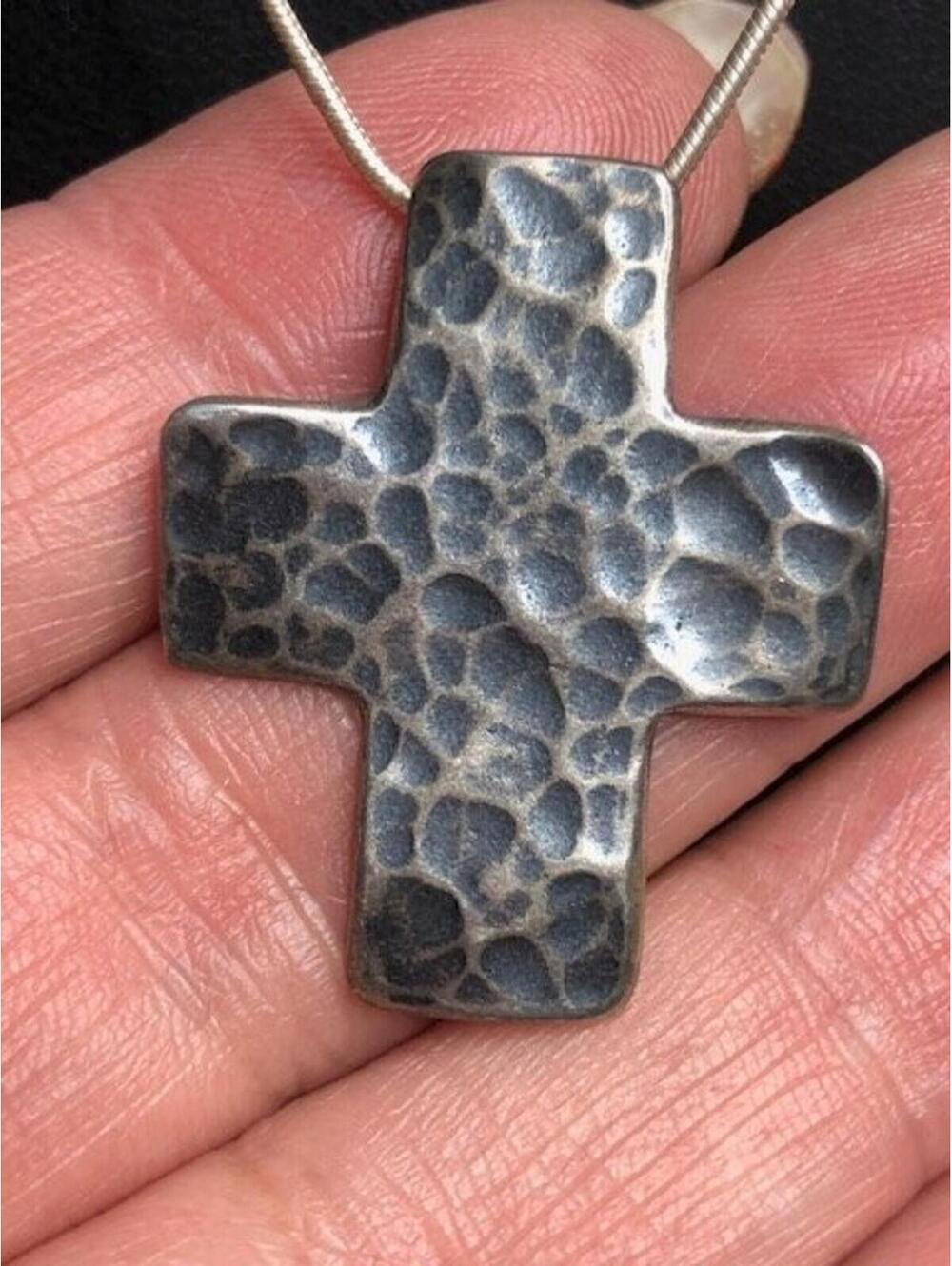 9181 Silpada OXIDIZED 925 Sterling HAMMERED CROSS PENDANT NECKLACE N0732 9.6gr